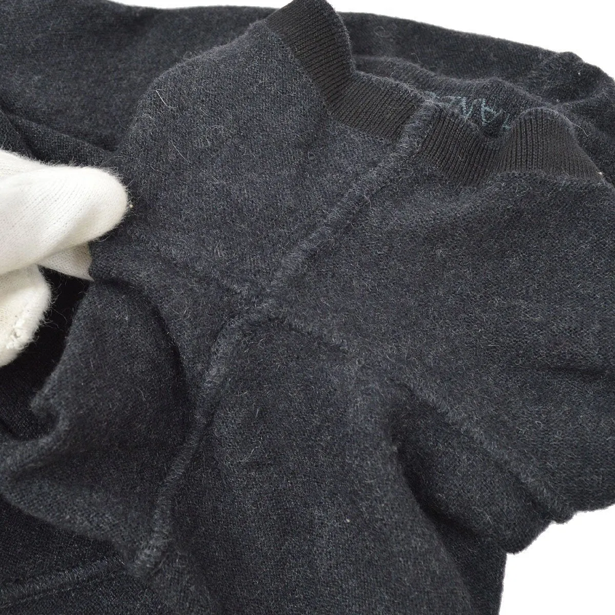 CHANEL 1999 Fall round neck knitted top #42